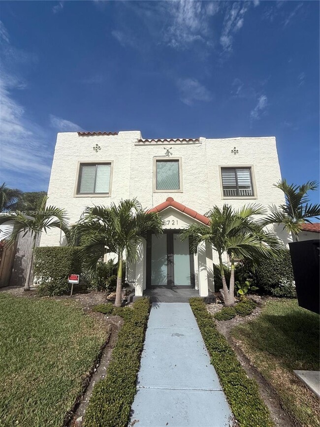 Building Photo - 1721 SW 13th St