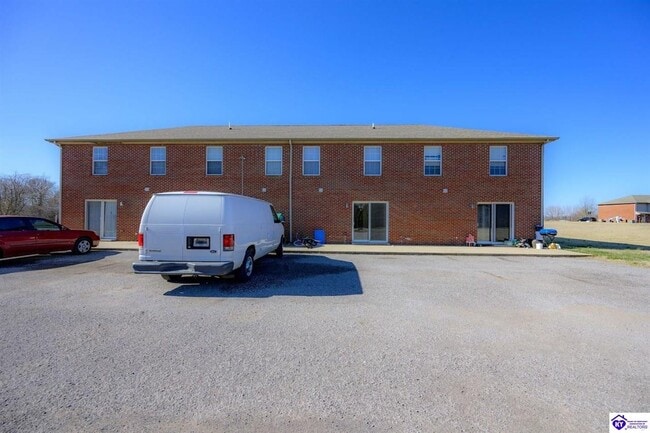 Building Photo - 132 Pointers Ct