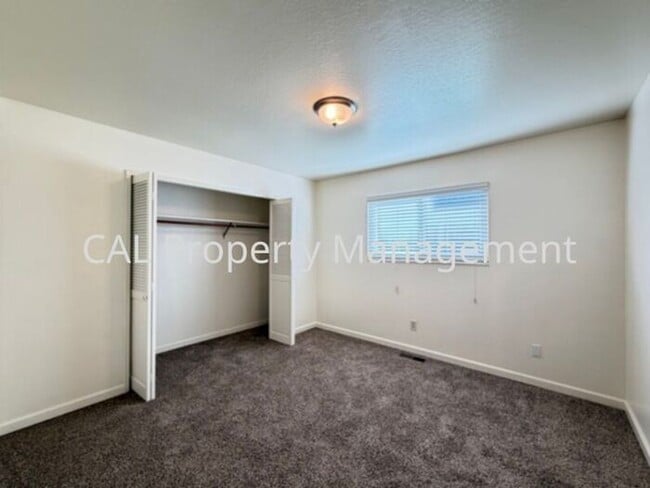 Building Photo - Beautiful 3 bedroom home in Hollister, CA!