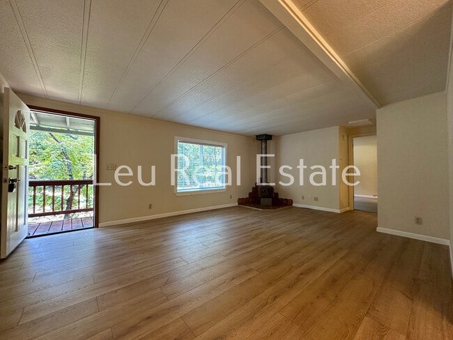 Building Photo - 4700 Mineral Way