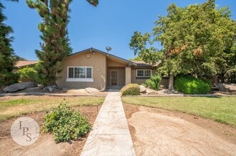 Building Photo - Kerman Westside Large 3 Bedroom Home, Bran...