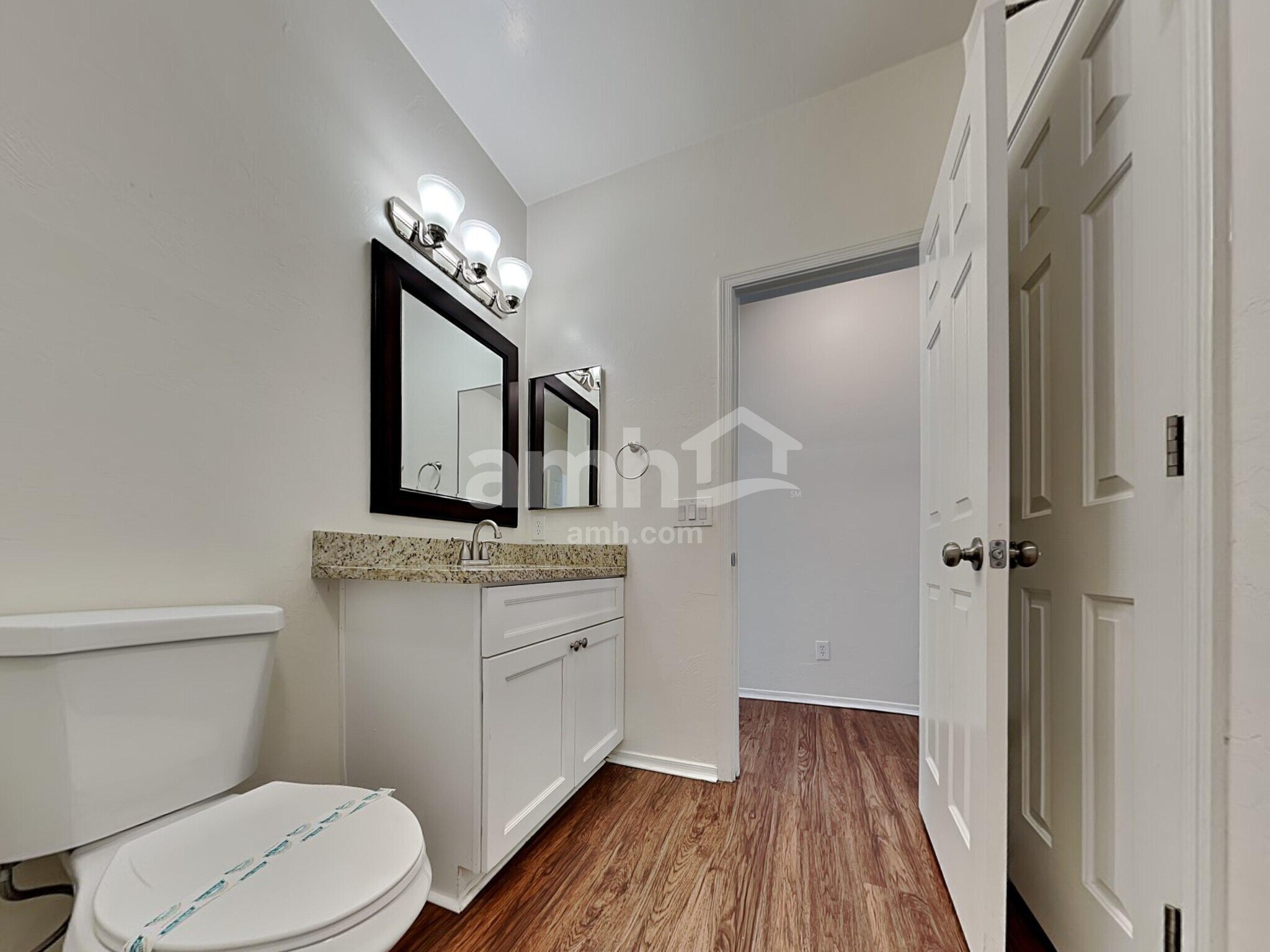 Building Photo - 147 E Via Teresita