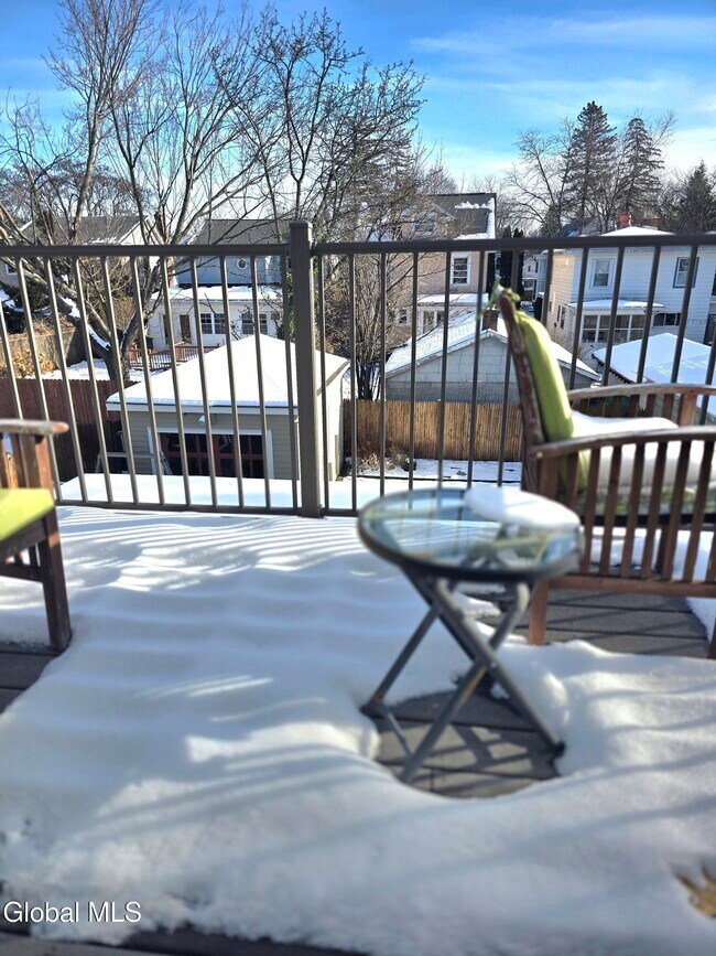 Building Photo - 31 Terrace Ave