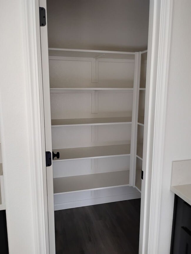 Building Photo - Modern 4-Bedroom New Build in Hughson – Built 2024