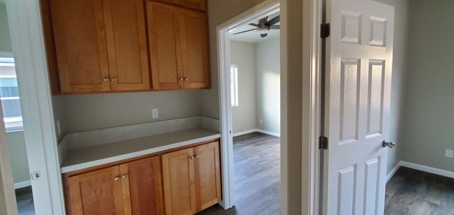 Building Photo - 432 Grand Ave