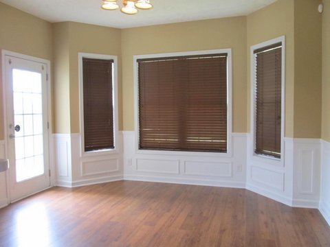 Building Photo - Beautiful 4 Bedroom Home with Spacious Backyard!