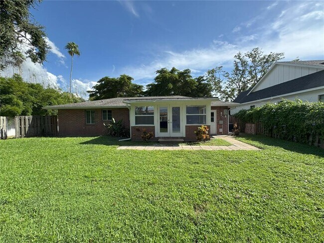 Building Photo - 2151 Datura St