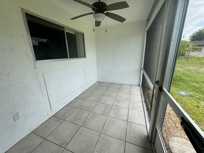 Building Photo - 6300 South Pointe Blvd