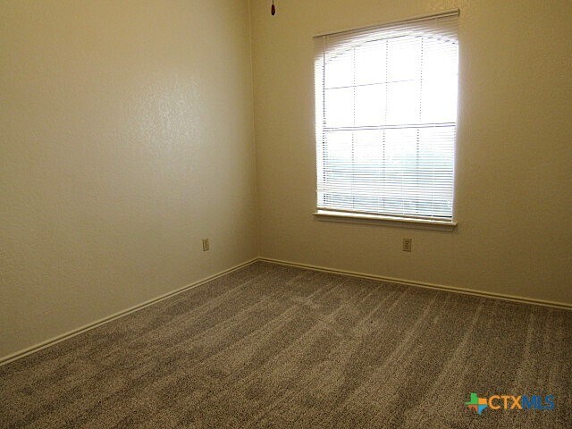 Building Photo - 401 E Hogan Dr