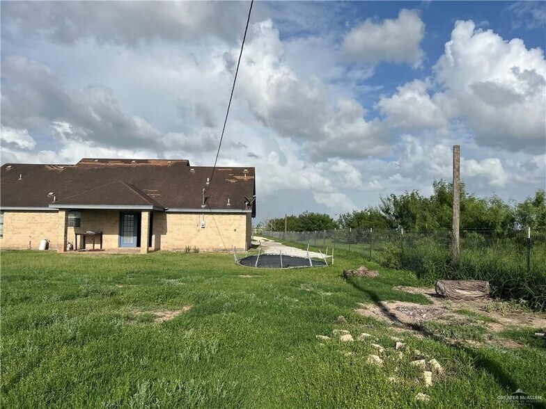 Building Photo - 24175 Engleman Rd