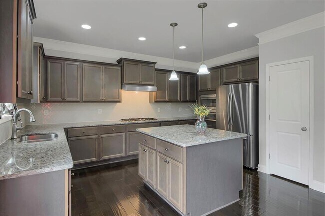 Building Photo - 551 Wagon Hill Ln