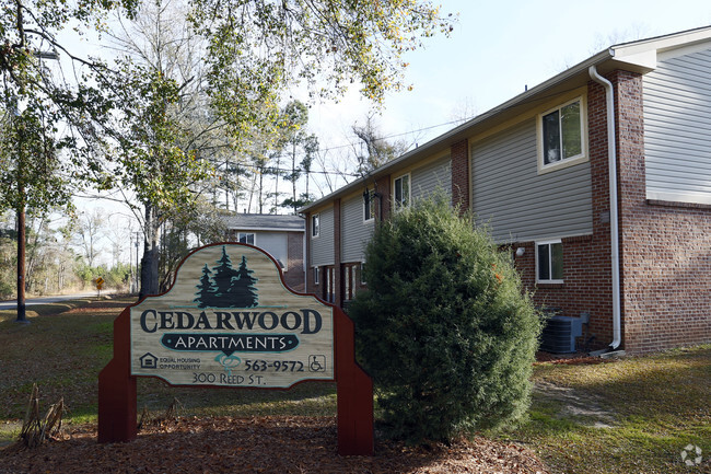 Building Photo - Cedarwood Apartments