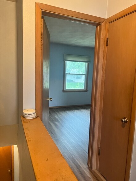 Upstairs hallway - 2432 Cypress Dr