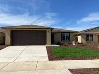 Building Photo - Two weeks free rent 
"Spacious 4-Bedroom Haven with 2 Full Baths in Merced – Your Dream Home Awai...
