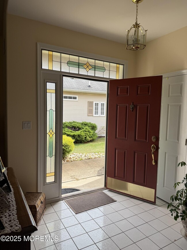 Building Photo - 48 Saxony Cir