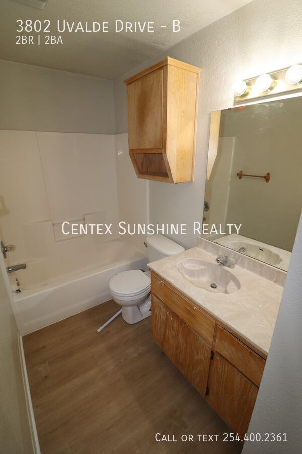Building Photo - 3802 Uvalde Dr