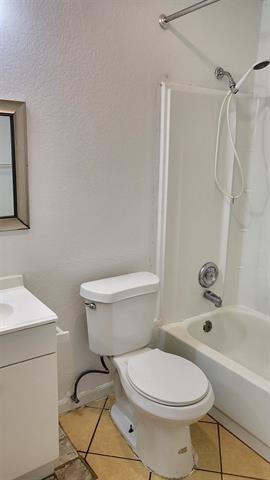 Building Photo - 906 High Country Dr