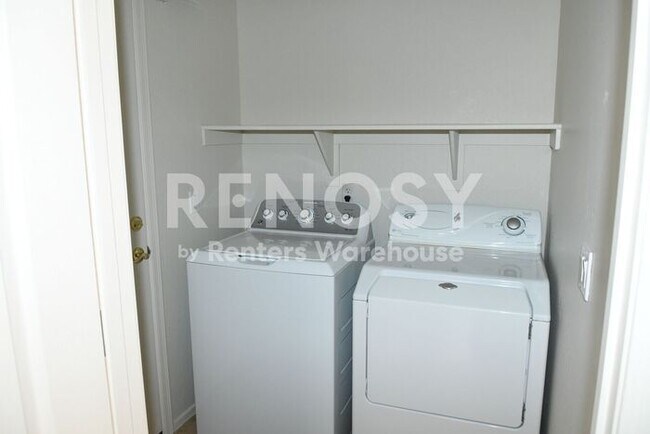 Building Photo - PRICE REDUCED – Fresh Updates in Prime Scottsdale Location!