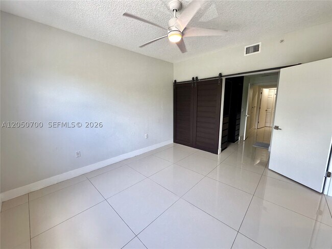 Building Photo - 123 NW 114th Ave