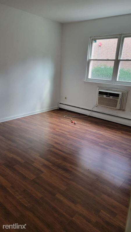Building Photo - 1 br, 1 bath Condo - 55 Gill Lane 5 Unit 5
