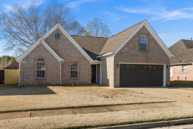 Building Photo - Updated 4bd 2 bath in Southaven