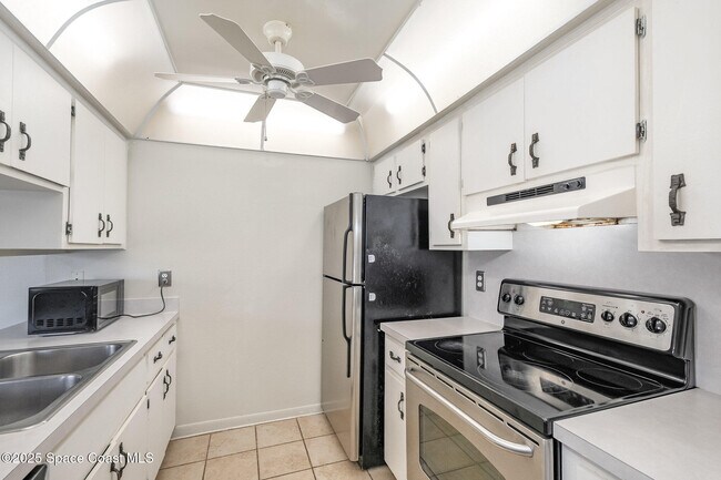 Building Photo - 228 San Paulo Cir