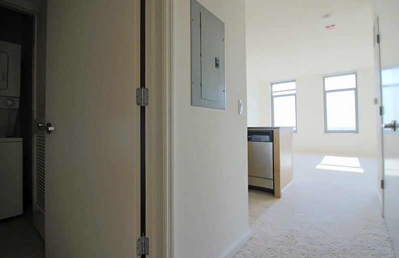 Building Photo - 353 N Jefferson St