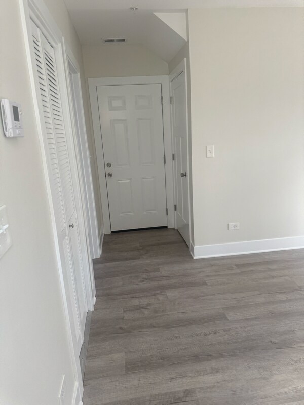 Building Photo - 2242 W 18th Pl