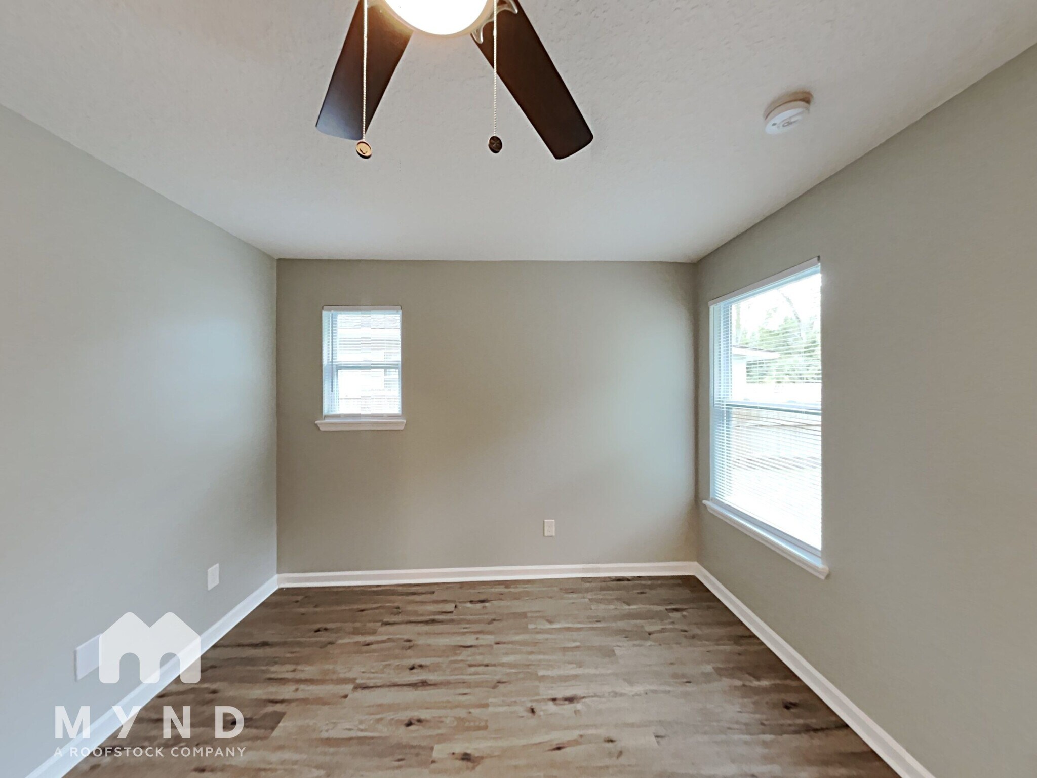 Building Photo - 3055 Dignan St