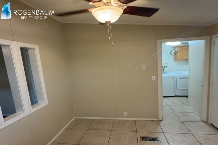 Building Photo - 10644 W Rosemead Dr