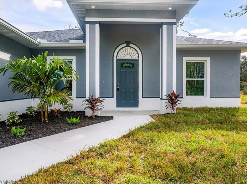 Building Photo - 2509 34th St W