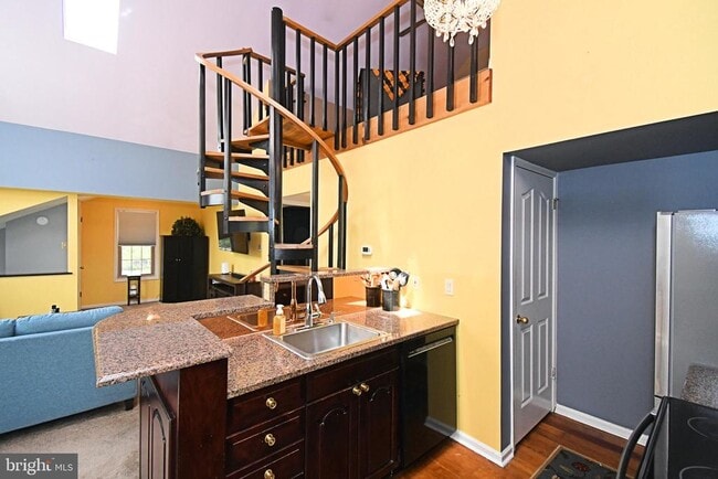 Building Photo - 308 Foxcroft Cir