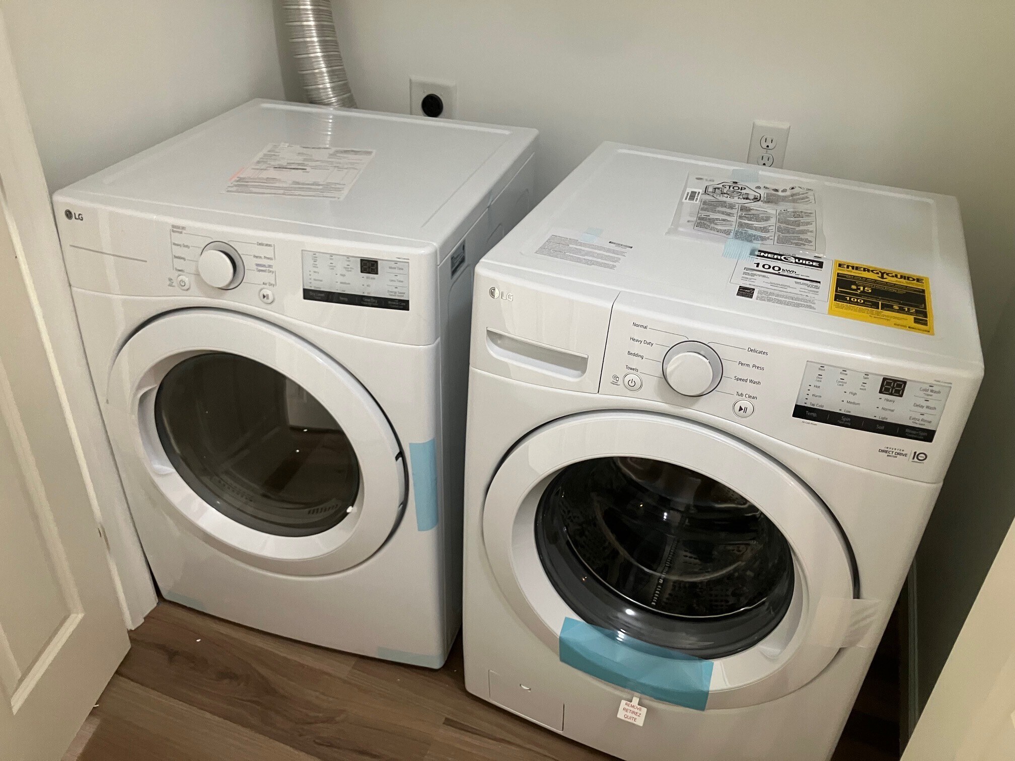 Building Photo - 5470 Nottinghamshire Ln