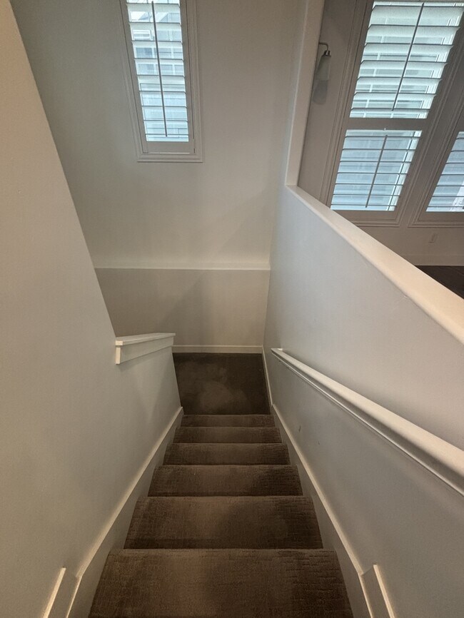 Building Photo - 6153 W Poplar View Dr