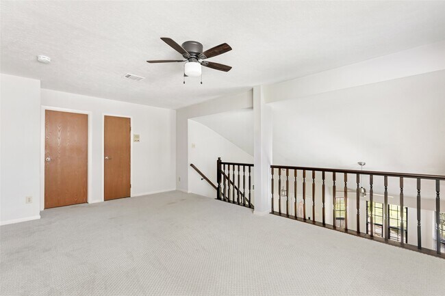Building Photo - 3122 Lake Stream Dr