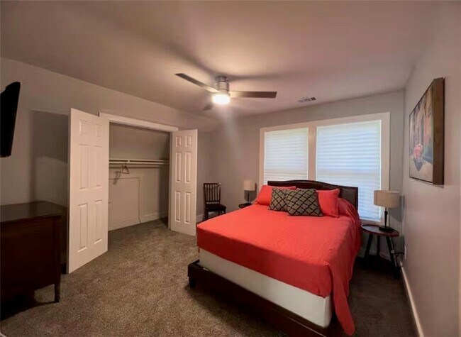 Building Photo - 2018 Detroit Ave NW