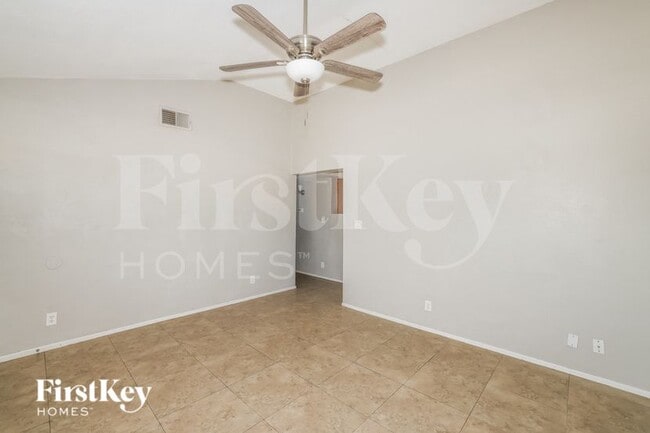 Building Photo - 3345 W Columbine Dr