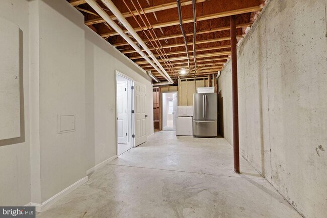 Building Photo - 5108 Warren Pl NW