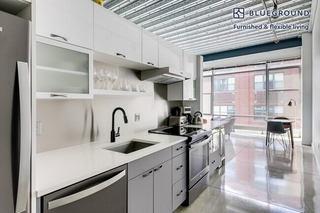 Building Photo - 23 Sidney St