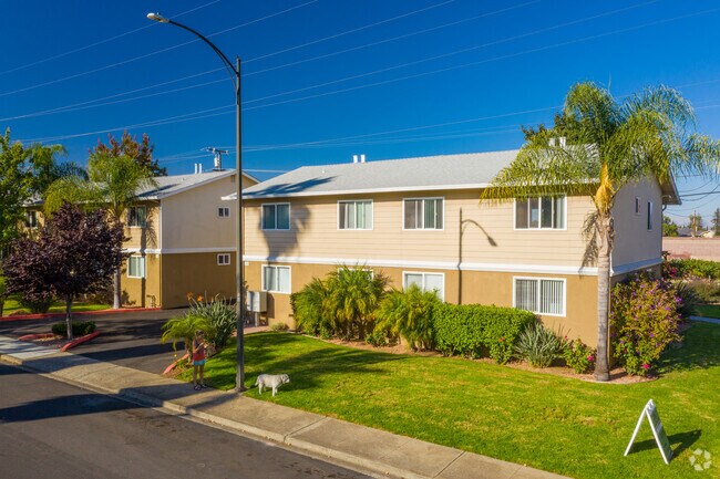 Building Photo - Rinconada Court Apartments