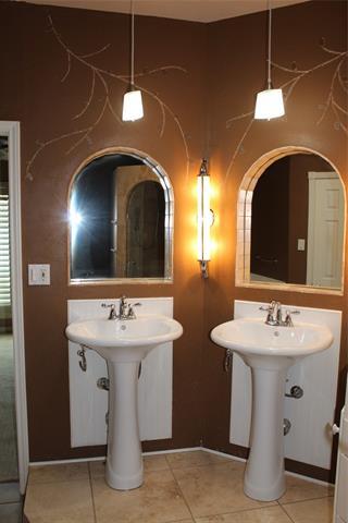 Building Photo - 18712 Voss Rd