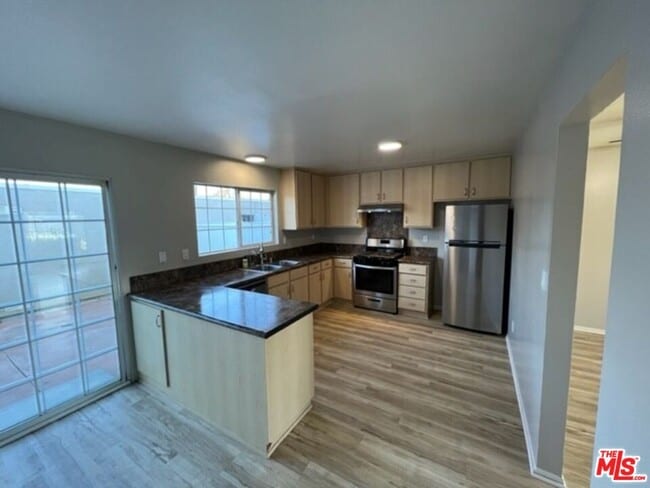 Building Photo - 19142 Haynes St