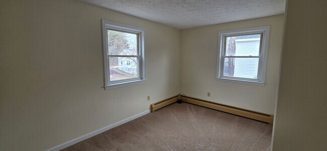 Building Photo - MANCHESTER - 35-37 Westland Ave