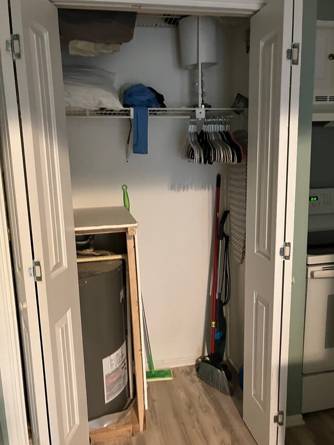 Building Photo - 14825 Windward Dr