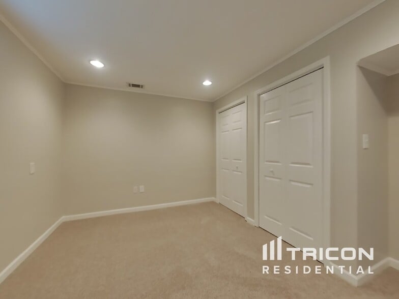 Building Photo - 580 Westchester Cir SW
