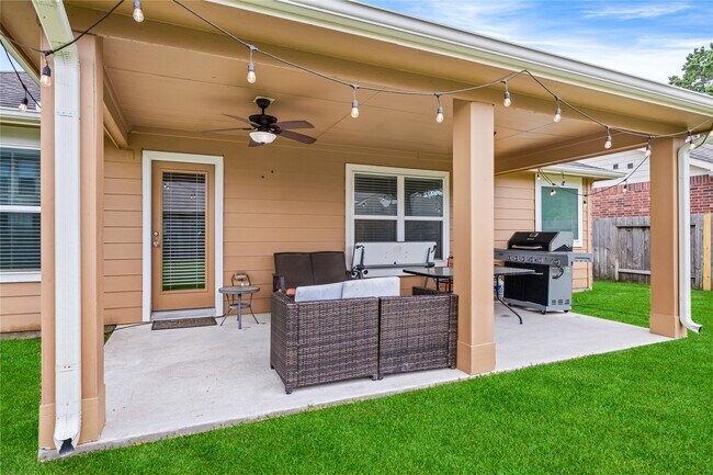 Building Photo - 7030 Villa Mountain Ln