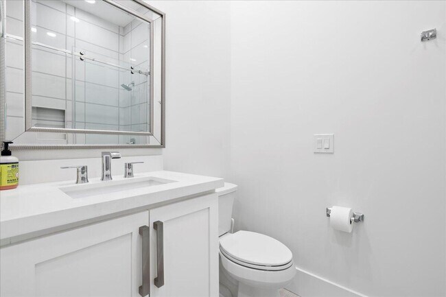 Building Photo - 2313 Golf Brook Dr