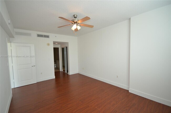 Building Photo - 400 N Federal Hwy