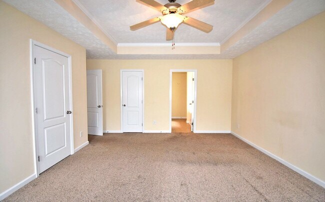 Building Photo - Wonderful 3BR/2BA Smyrna home on a corner lot, 2 car garage!