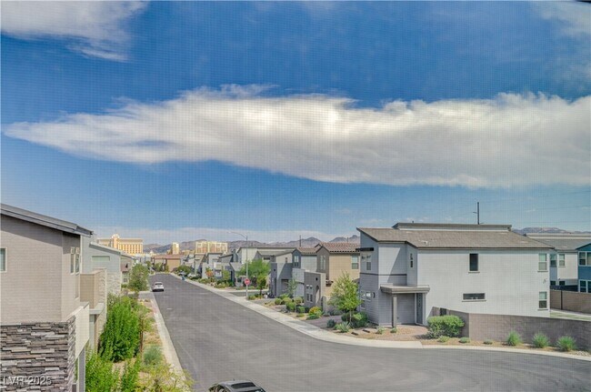 Building Photo - 9864 Kings Glen St